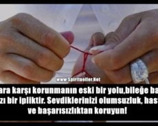 Nazara karşı korunmanın eski bir yolu, bileğe bağlı kırmızı bir ipliktir. Sevdiklerinizi olumsuzluk, hastalık ve başarısızlıktan koruyun!