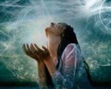Ruhsal Uyanışın Hayatı Değiştiren 10 Basit Prensibi